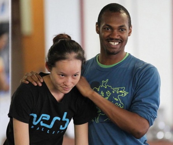 Antonio Brown with Verb Ballets dancer.