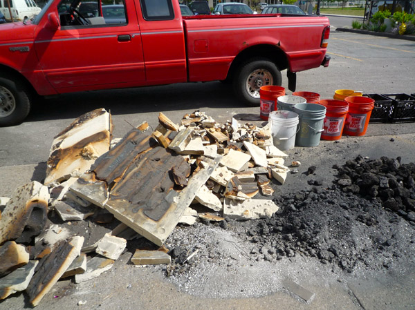 The aftermath: wreckage from molds and pour.