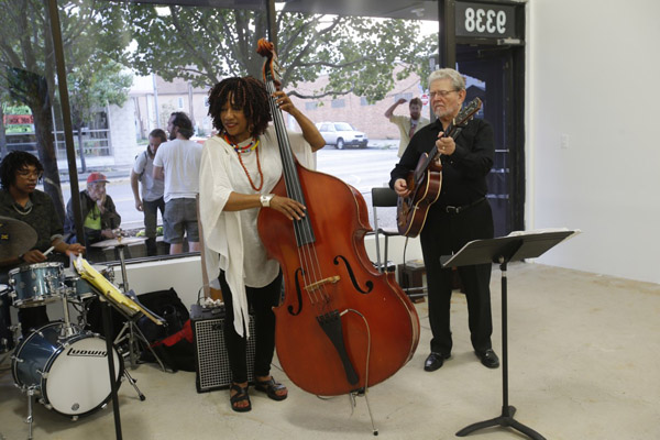 Opening night music. Photo by Rebecca Cook, courtesy of the gallery.