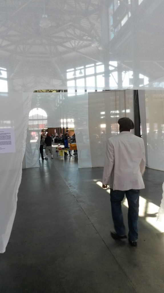 "A Come In Space" installation.