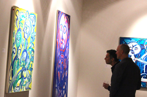 Color and dynamism are the watchwords of Gentry's style.